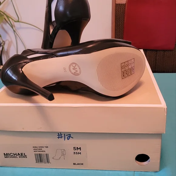 Michael Kors - Picture 6 of 6